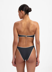 Vanilla & Black bandeau bikinitop