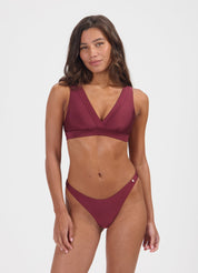 Burgundy Shine shape bikinitop