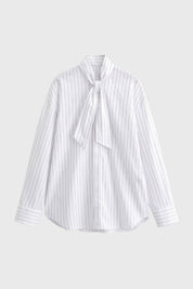 Elegante gestreepte damesblouse met volant en lange mouwen
