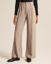 Isabell | Modieuze broek in taupe met wijde pijpen
