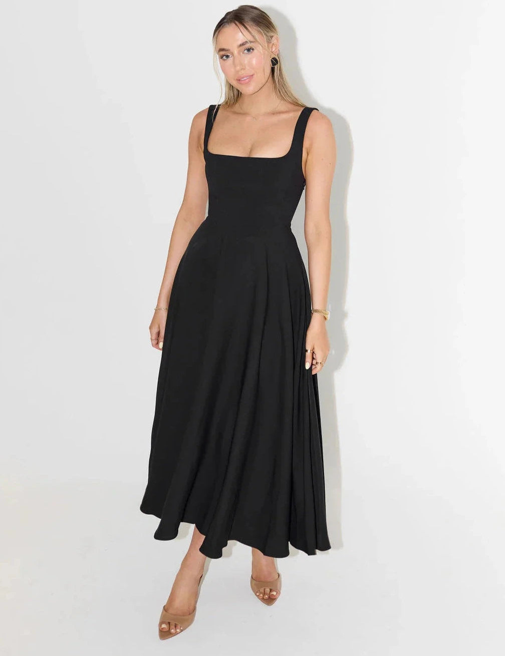 ivette-zwart-dress-mexie-mode-1.jpg
