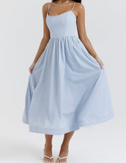 Elegante Midi Jurk met Bandjes en Uitlopende Rok