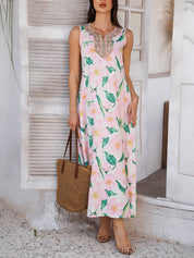 Roze Boho Maxi Jurk met Bloemenprint | Geborduurd Decolleté | Zomerjurk Dames