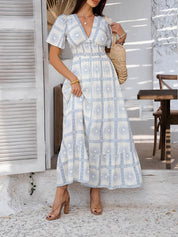 Wit Blauwe Abstract Print Maxi Jurk | Gesmockte Taille | Zomerjurk Dames